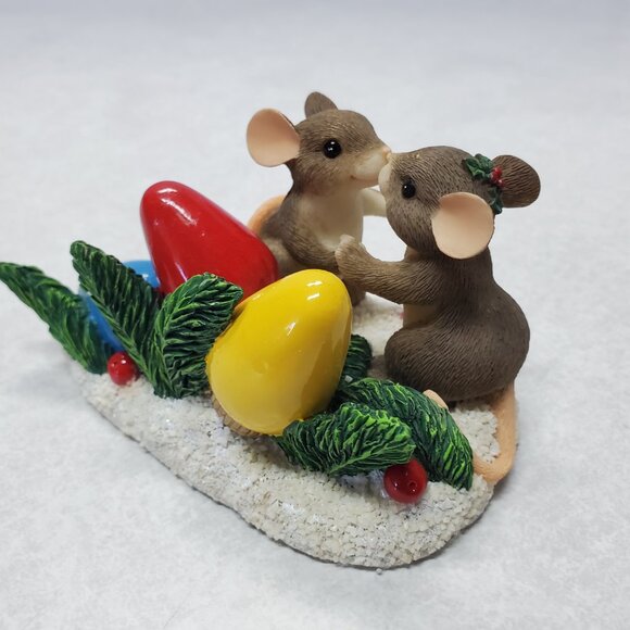 Charming Tails Figurine Collectible Kiss-Mas Lights - Picture 7 of 12